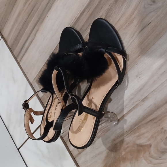 Bella Hannah - Picture 2 of 5